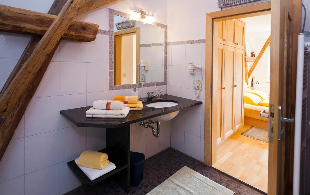 Obstbauernhof Fohlenhof Apartamento Lasa Quarto foto
